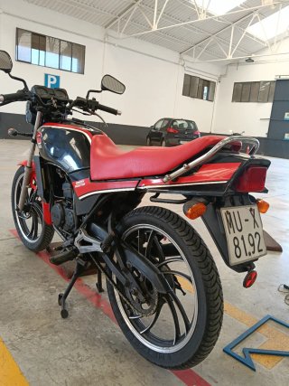 Yamaha RD 80 LC Negra/Roja