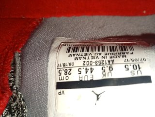 Sneakers Jordan Grigie e Rosse