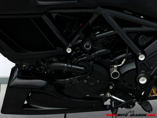 DUCATI DIAVEL DARK