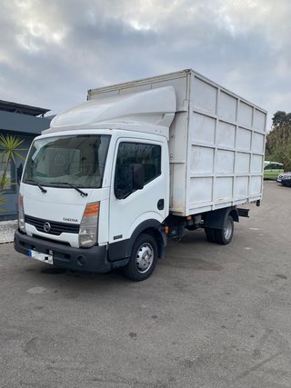 Camion Nissan Cabstar Volquete Basculante