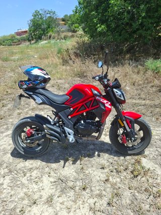Moto Macbor 125 Fun Roja