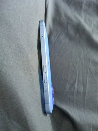 iPhone 16 Azul