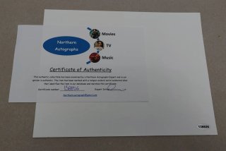 Foto firmada Maggie Grace + Certificado