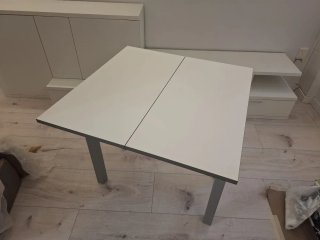Mesa de cocina extensible blanca y acero