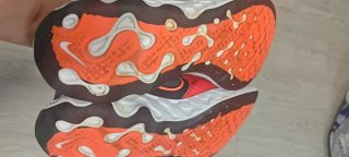 Deportivas Nike Hombre Rojas y Negras