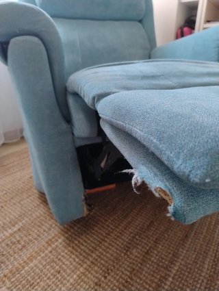 Sillón cómodo azul de tela