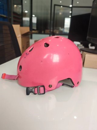 LOTE DE 9 CASCOS PARA BICI Y PATINETE