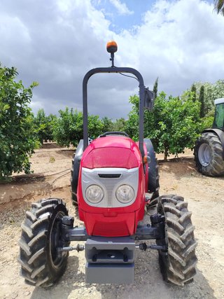 Tractor McCormick X2.40