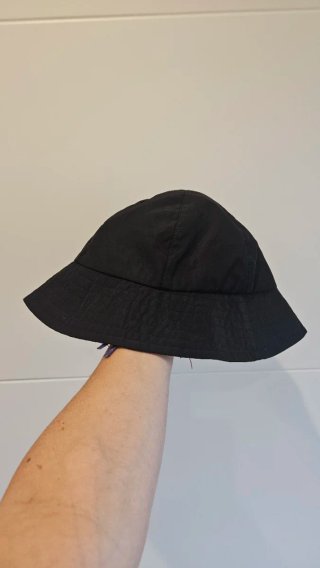 Gorro bucket negro El Corte Inglés