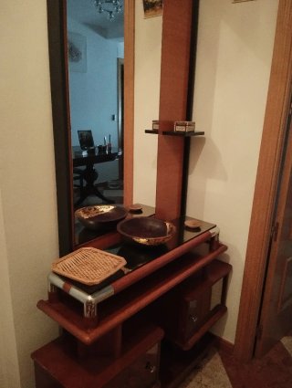 Mueble de entrada madera y cristal