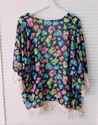 Kimono floral fluido talla única