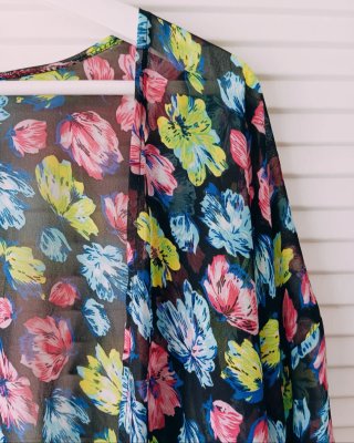 Kimono floral fluido talla única