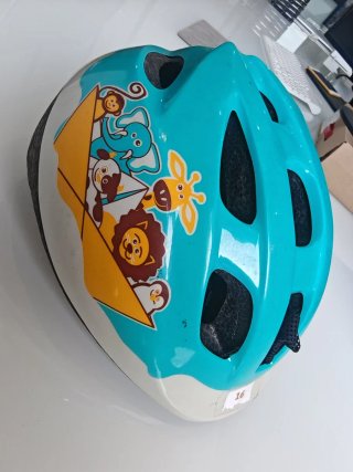 LOTE DE 9 CASCOS PARA BICI Y PATINETE