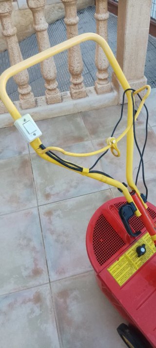 Cortacésped Eléctrico Wolf