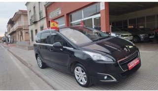 Peugeot 5008 2014