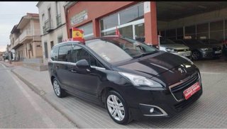 Peugeot 5008 2014