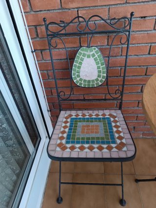 Conjunto mesa y sillas de jardín