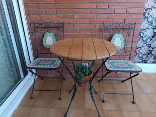 Conjunto mesa y sillas de jardín