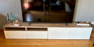 Mueble TV madera y blanco