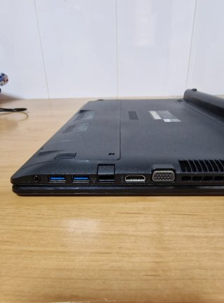 Portátil Asus X552C Negro