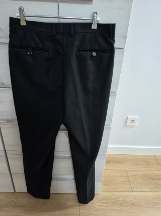 Elegante Traje Negro Puro Ego Talla 48