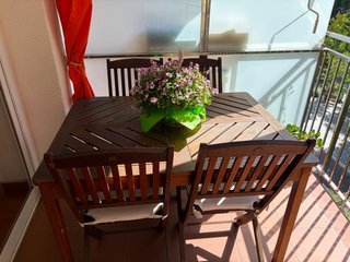Conjunto de Mesa de Terraza de Teca y 4 sillas
