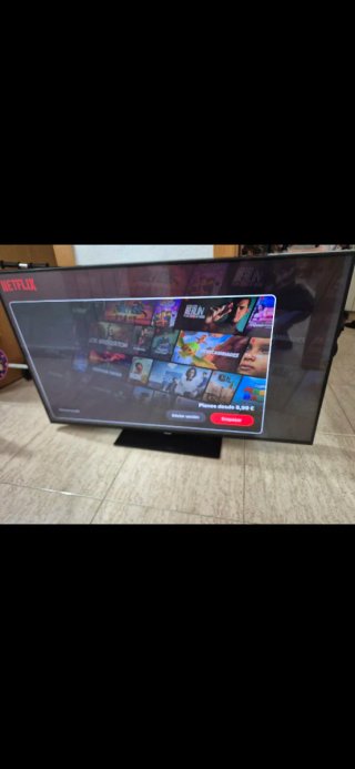 TV Philips 50" con Smart TV WiFi