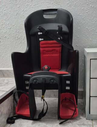 Silla bici infantil negra y roja