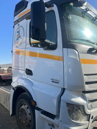 Tractora Mercedes-Benz Actros 1845 2016