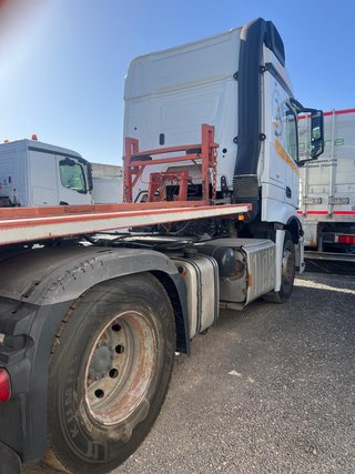 Tractora Mercedes-Benz Actros 1845 2016