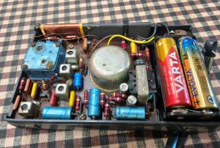 Radio Transistor Vanguard Super S MOS funcionando.