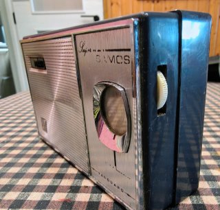 Radio Transistor Vanguard Super S MOS funcionando.