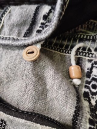 Mochila de lana con diseño étnico