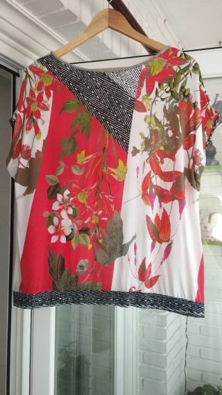 Camiseta MARCCAIN floral multicolor Talla 48