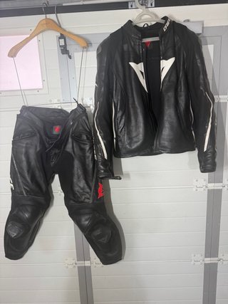 Completo moto Dainese pelle nero