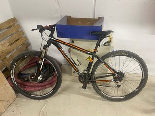 Bicicleta Trek Mamba 29” 2013