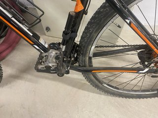 Bicicleta Trek Mamba 29” 2013