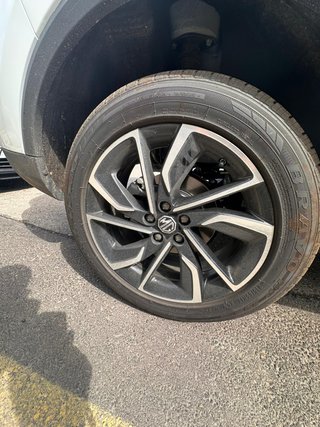 MG ZS 1.5 Luxury 5p (2025 - 1300Km)