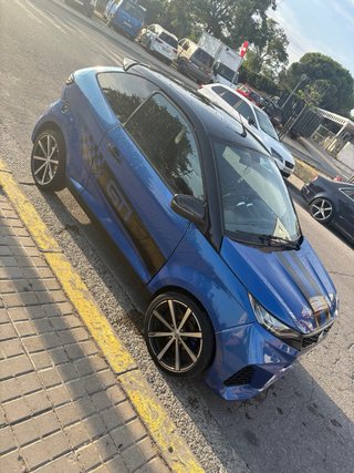 Aixam GTI Azul