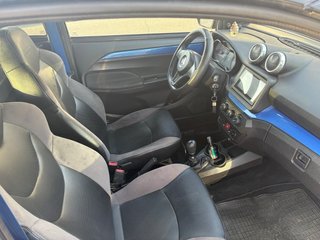 Aixam GTI Azul