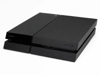 Ps4 Sony Negra con cable de alimentacion