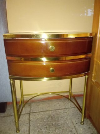 Conjunto mesitas, cómoda y espejo