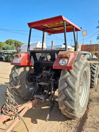 Tractor Case Internacional 1056