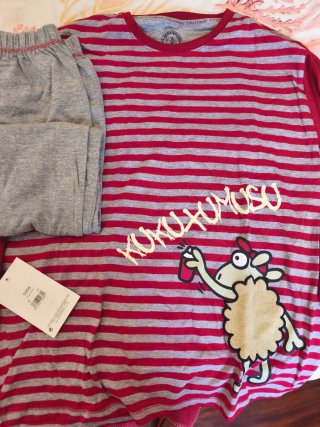 Pijama Kukuxumusu rayas y dibujo oveja
