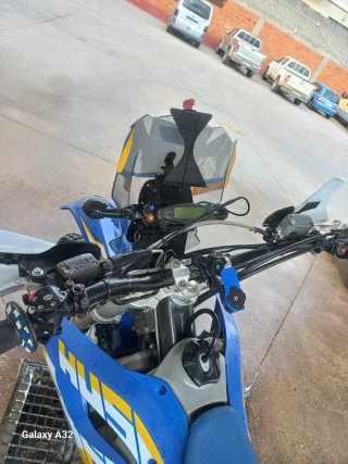 Husaberg 390 Rally Azul/Blanco