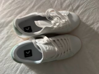 Zapatillas Veja Blancas y Verdes