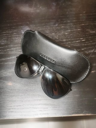 Gafas de sol Carrera negras