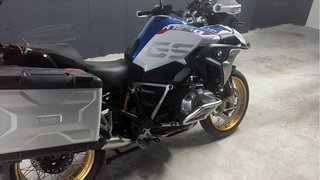 BMW R1250GS