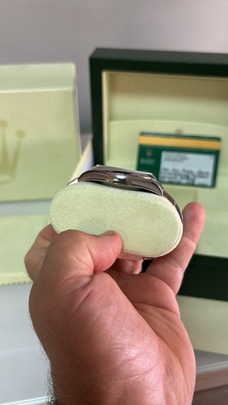 Rolex Oyster Perpetual ref 114300