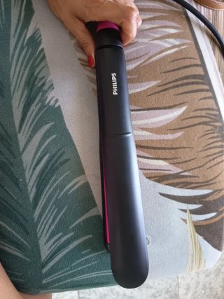Plancha de pelo Philips negra